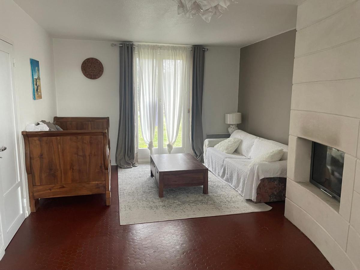 Les Terrasses Des Gardies Bed & Breakfast Pignan ภายนอก รูปภาพ