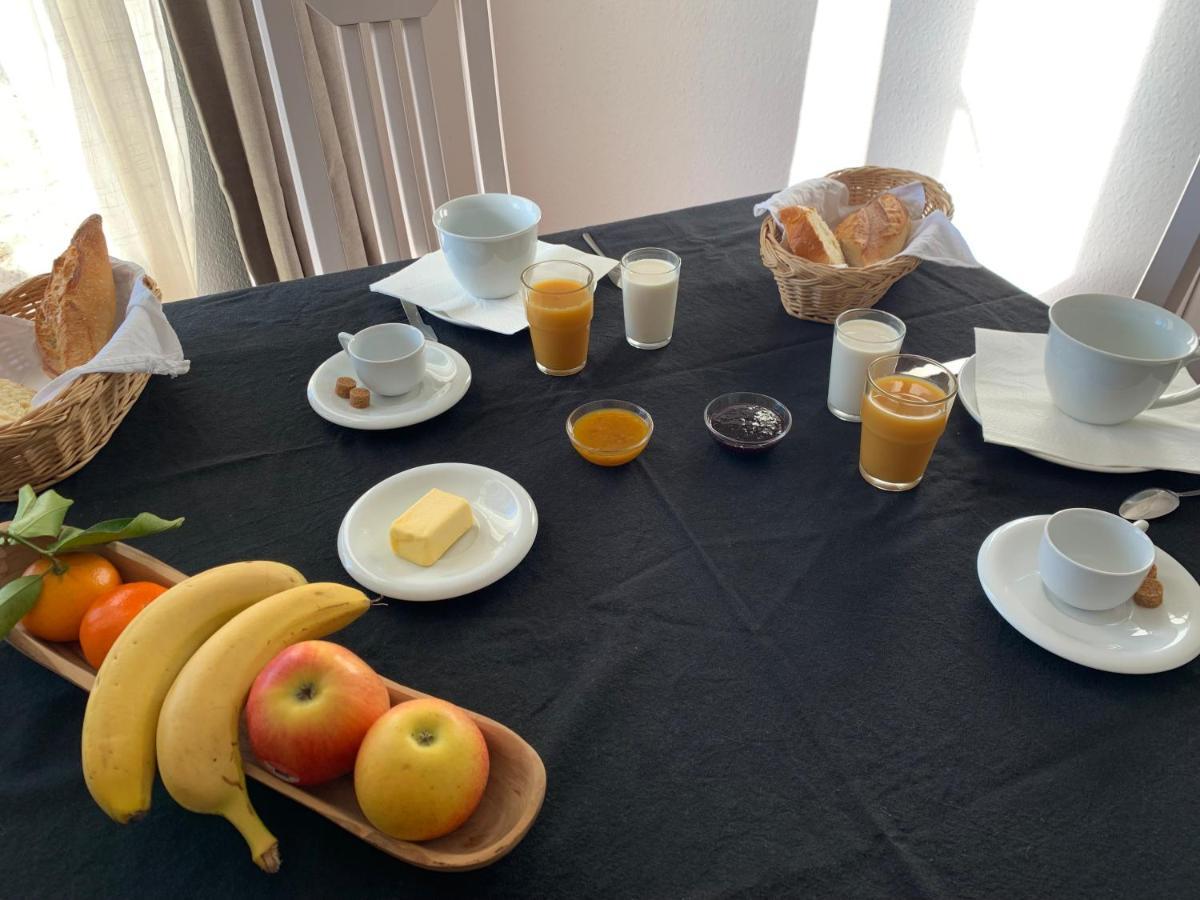 Les Terrasses Des Gardies Bed & Breakfast Pignan ภายนอก รูปภาพ