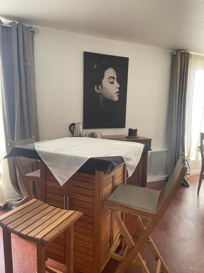 Les Terrasses Des Gardies Bed & Breakfast Pignan ภายนอก รูปภาพ